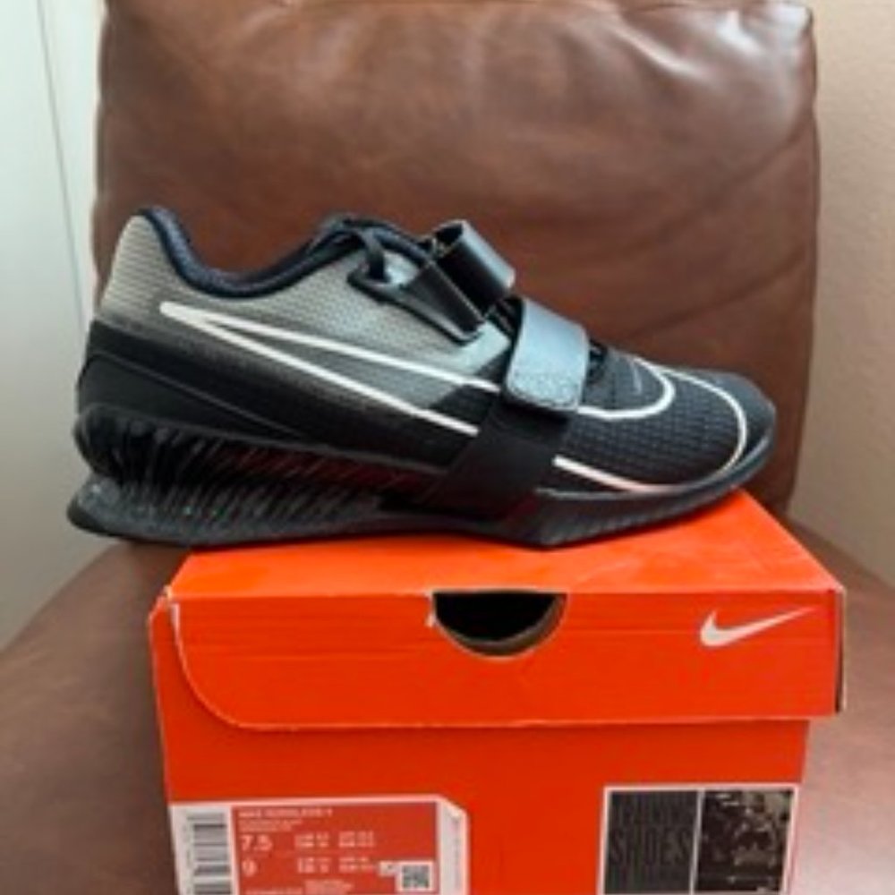 Nike Romaleos 4 (M 7.5/W 9)